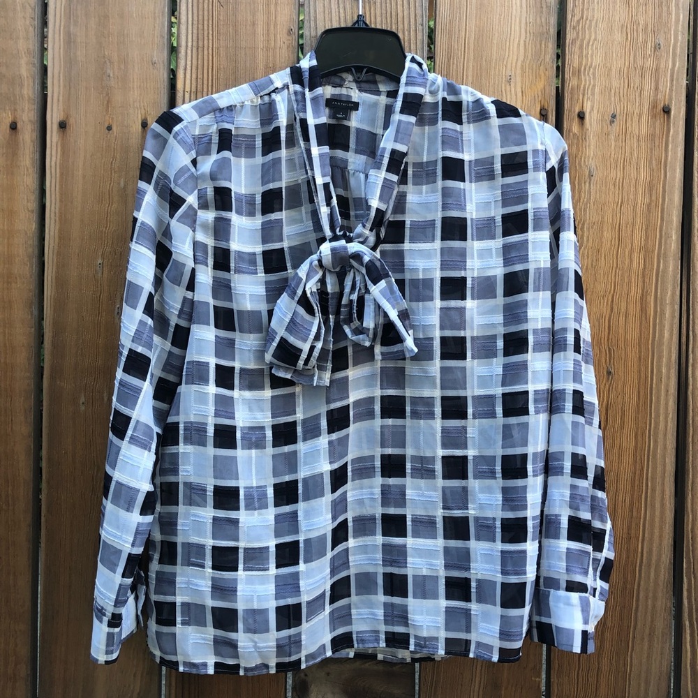 Ann Taylor blue plaid long sleeve pussybow top  s